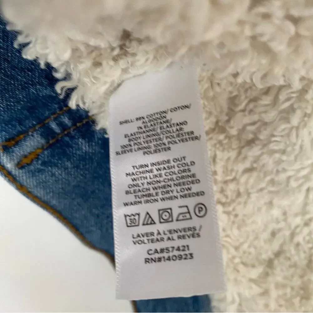 Ann Taylor Loft Sherpa Denim Jean Trucker Jacket size Medium